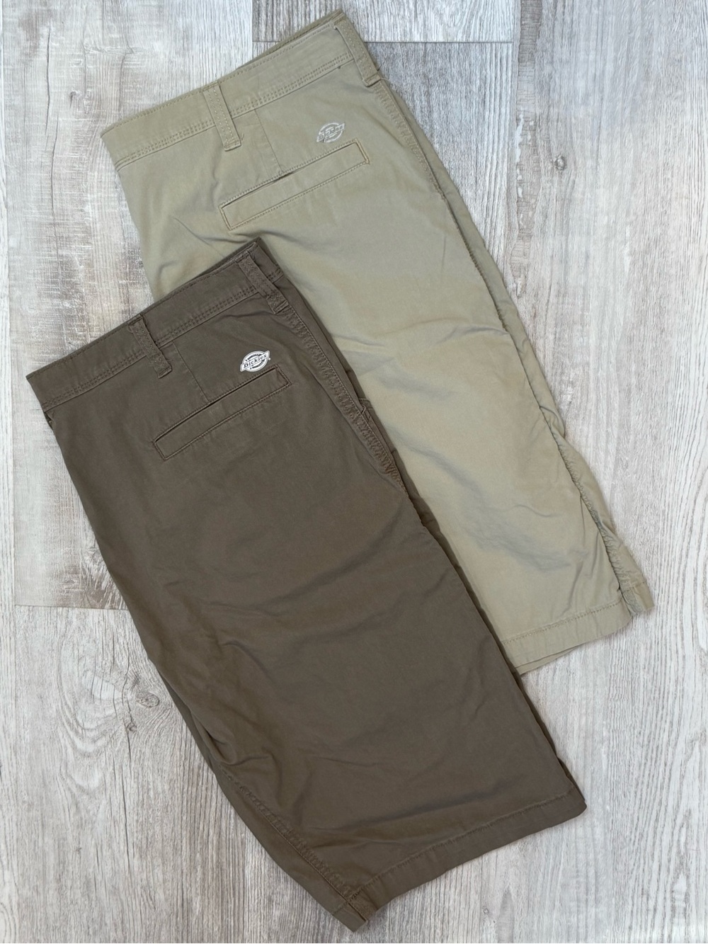 Dickies Temp IQ Cooling Regular Fit Utility Shorts 13" Inseam 38”Waist 
Bundle